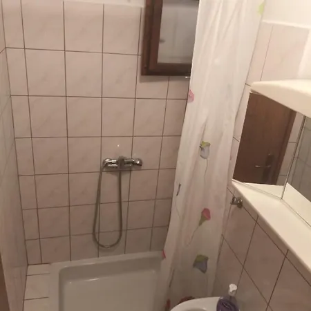 Kontin 2 * Stari Grad (Hvar)